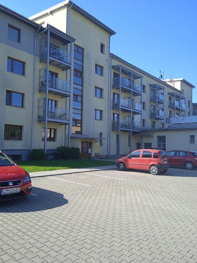 Apartman Zara Liptovsky Mikulas Bagian luar foto